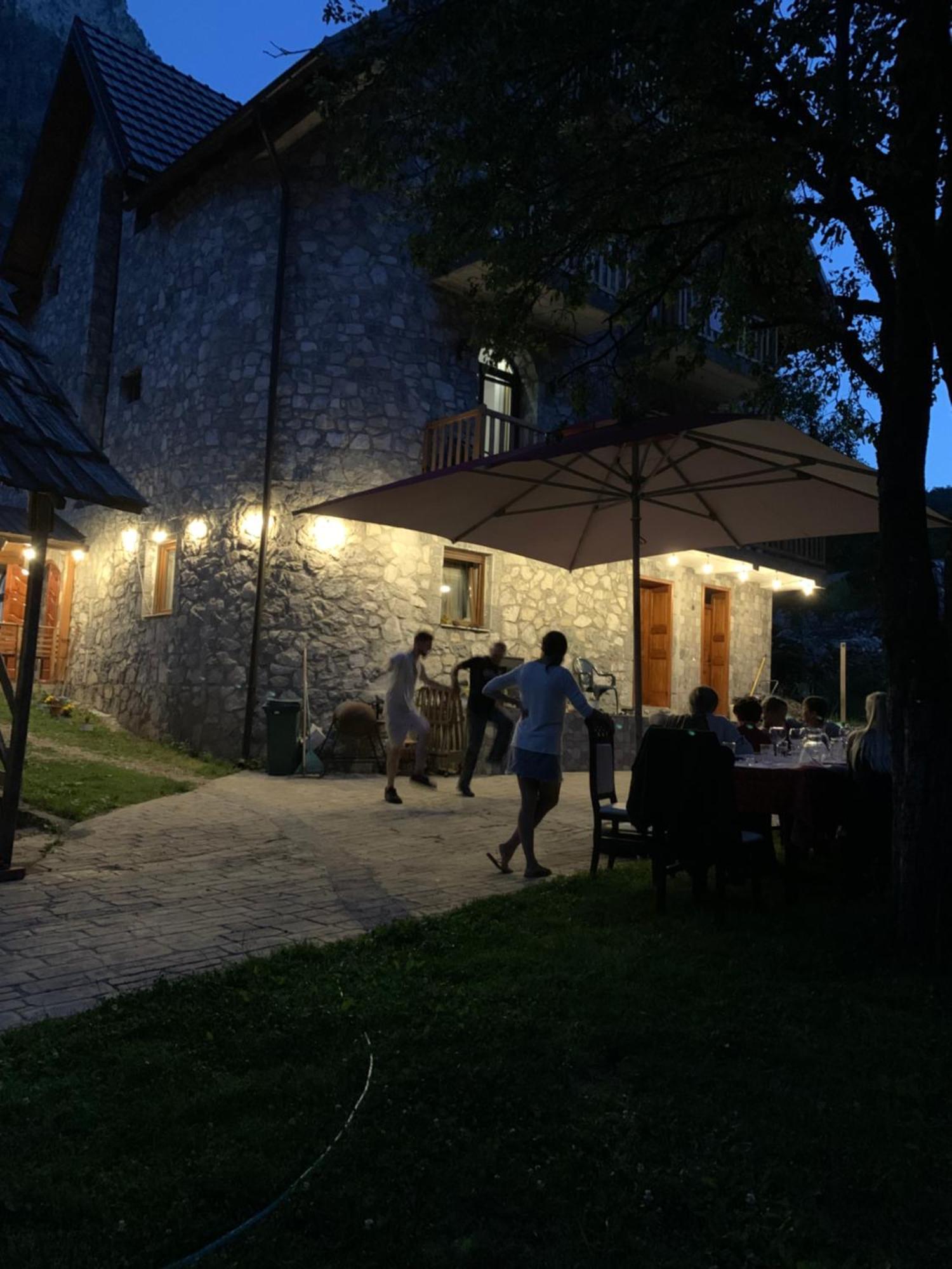Stonehouse Villa Valbone Exterior foto